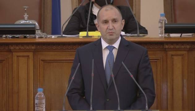 Румен Радев: В понеделник ще проведа консултации за съставяне на правителство