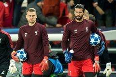 Бивш вратар на Ливърпул има обяснение за нестабилните изяви на Алисон