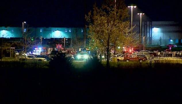 Осем убити при масова стрелба в Индианополис