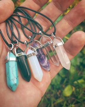 Колие с кристал