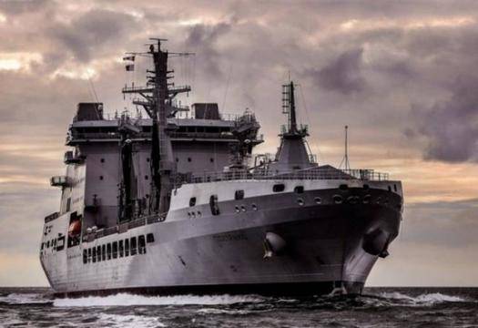 Войната наближава? И Великобритания изпрати тежко въоръжен миненосец с ракети в Черно море