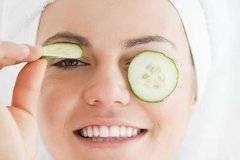 Как да премахнем лесно торбичките под очите вкъщи?