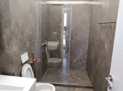 Видове и избор на душ кабини