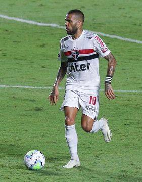 Играчът с най-много трофеи в историята на футбола също изригна срещу Суперлигата