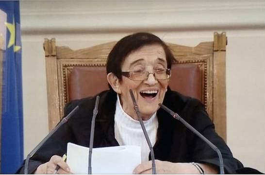 Мика Зайкова попиля продажниците от ГЕРБ: Да фалираш държавата, за да бъдеш на власт, е позор