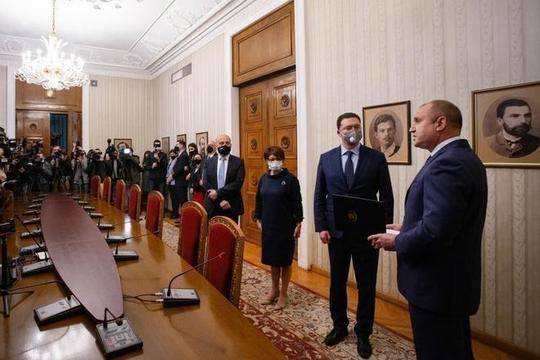 ГЕРБ и СДС върнаха мандата за съставяне на правителство