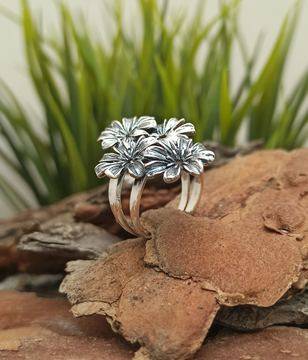 Дамски сребърен пръстен с цветенца 1171R