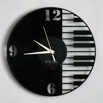 Спечели часовник грамофонна плоча Пиано