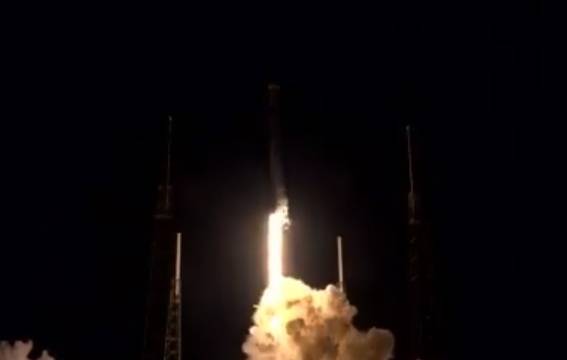 УСПЕХ: Десет излитания, десет кацания! СпейсЕкс постигна важен рекорд по време на 14-тата си космическа мисия за 2021 година!