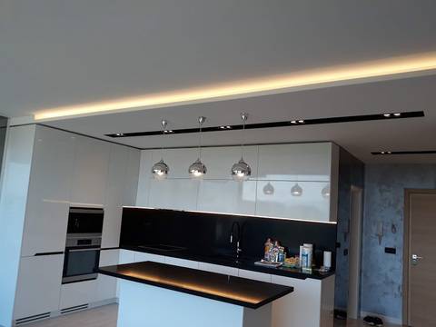 Електро услуги монтажи на осветления ключове и контакти