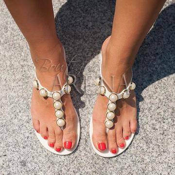 Най-модерните дамски чехли прз 2021