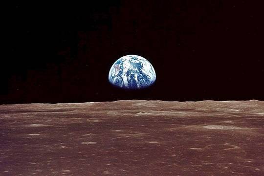 Най-великата одисея: 50 години от експедициите Аполо