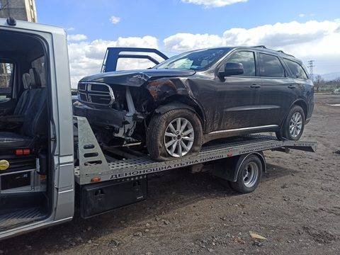 Извозване на джип от пътна помощ в София