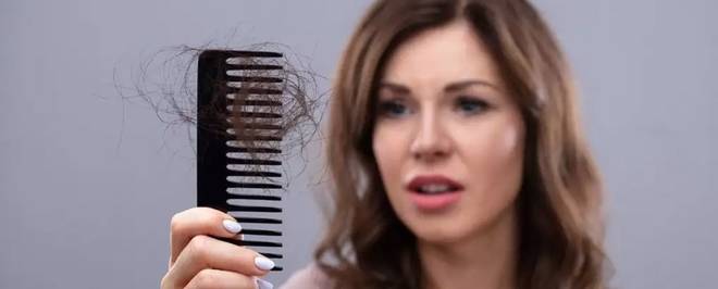 Кои билки помагат при косопад и себорея? (рецепти)