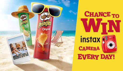 Спечелете 532 фотоапарата за моментални снимки Instax Mini 11 от Pringles