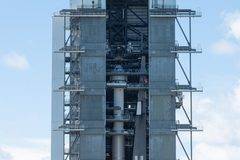 Космическият кораб Старлайнър бе сглобен с неговата ракета-носител Атлас 5 за предстоящия му полет