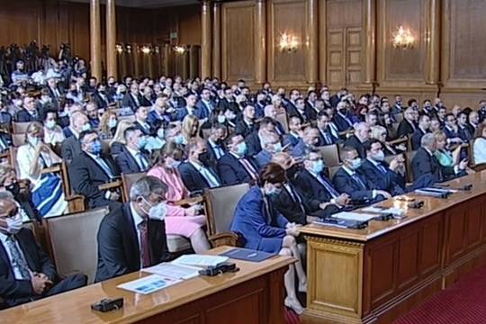 Ива Митева отново е председател на Народното събрание