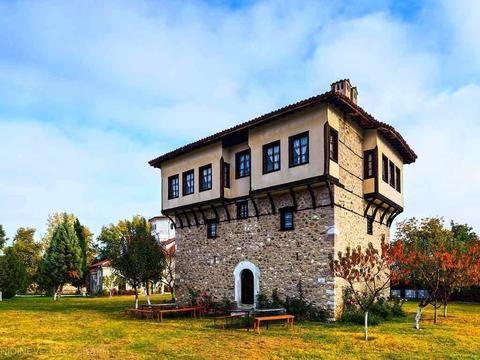 Асеновград и Араповски Манастир