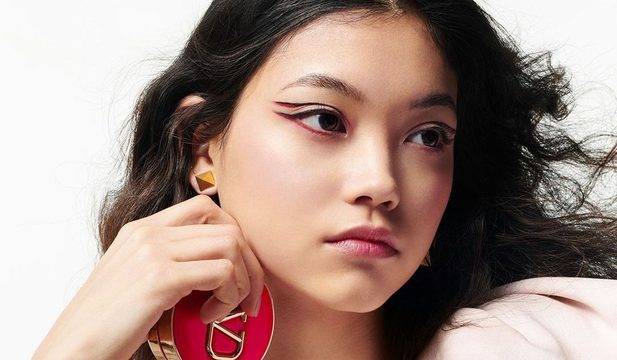 Първата колекция с гримове на Valentino вече е по магазините