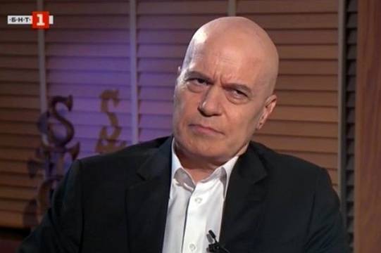 Да си поговорим на „ти“ с политика Слави Трифонов
