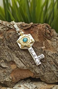 Амулет “КЛЮЧ на Архангел Уриил” от сребро и 14К злато