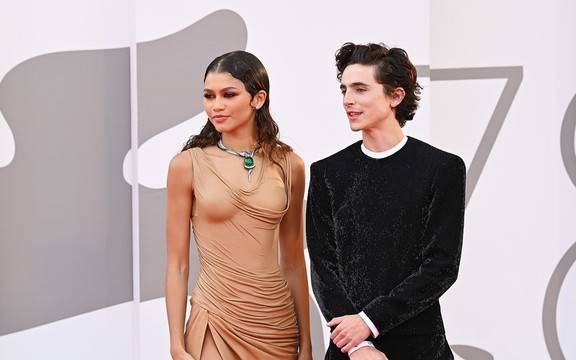 Най-добре облечените звезди на Венециянският филм фест 2021