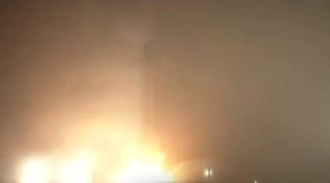 УСПЕХ: СпейсЕкс изведе 51 спътника Старлинк след безпроблемно изстрелване от Ванденберг!