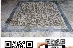 Мозайка от разкопките в Помпей и съвременния QR код!