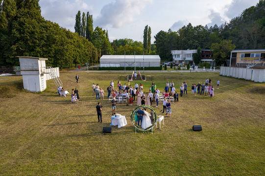 Заснемане сватби и събития с дрон. Изберете професионалистите.