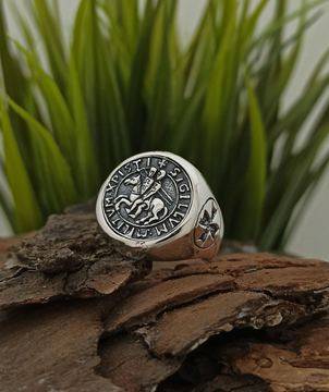 Мъжки сребърен пръстен “SIGILLUM MILITUM XPISTI”