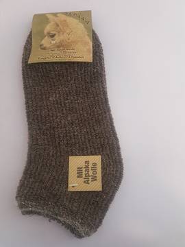 Малена – магазин за италиански кафяви дамски вълнени чорапи от алпака женски вълнени чорапи над глезен