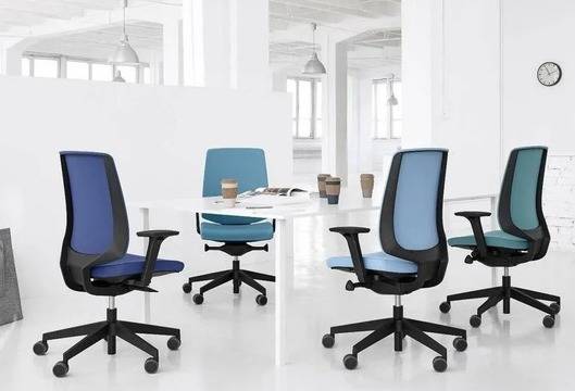 Полезни съвети: От къде да закупим офис мебели ?