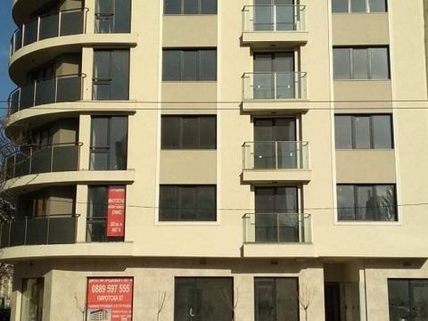 Гаражи в центъра на София-ул. Пиротска