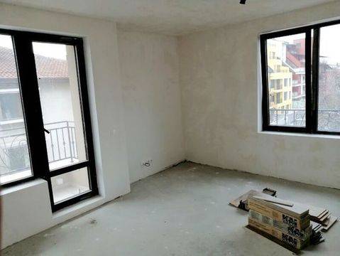 Двустаен апартамент на ул „Братя Миладинови“