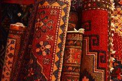 Каква грижа е добре да полагаме за килимите ?