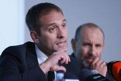 Предложенията за нов треньор от Sesame