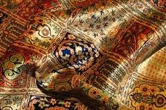 Още щом докоснете даден килим, можете да познаете, дали е качествен, или не