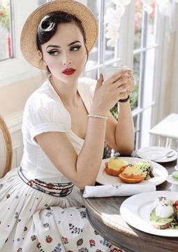 Как да създадете pin-up външен вид: съвети и трикове