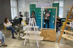 ПРОТОТИПИ НА ВЕРТИКАЛНИ ГРАДИНИ ПРЕДСТАВИХА ДНЕС СТУДЕНТИ В SOFIALAB