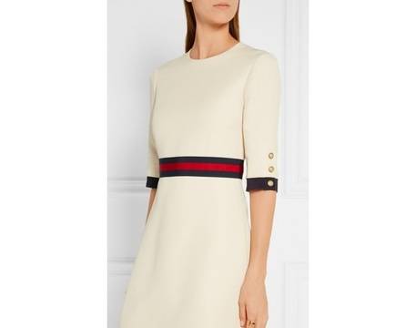 Времето на дългите рокли: какво да носите с тях през есента и зимата на 2021 година