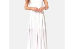 В каква рокля да празнуваме Коледа и Нова година: тенденции, стилове