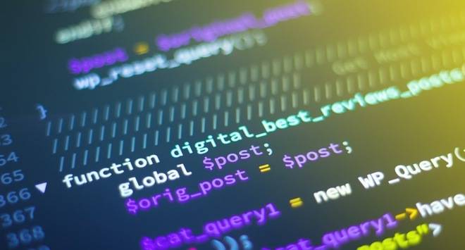 Представлява ли софтуерът продаван и свалян от интернет стока?