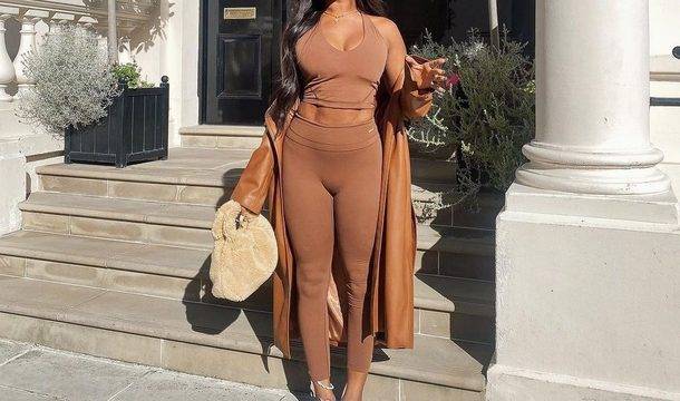 7 тоалета в пясъчен нюанс