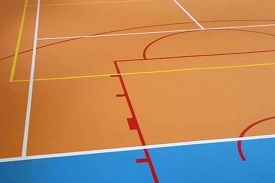 Как се монтират PVC спортни настилки?