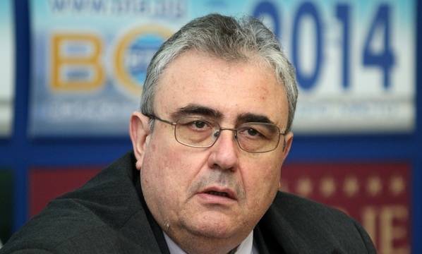 Огнян Минчев: На какво се дължи народната любов към президента Румен Радев?