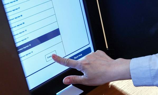 Предизборни хроники: иде ли добрият ден за българските фалшификатори на машинния вот?