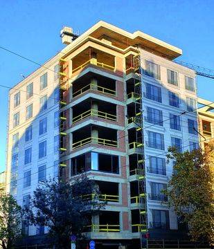 Брандиране фасади на сгради в строеж