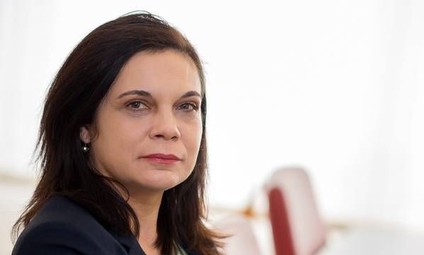 Геновева Петрова: Огромната подкрепа на ПП крие риск за Радев