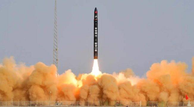 УСПЕХ: Китайската частна фирма Галактик Енерджи изпрати пет спътника в орбита!