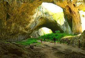 Екскурзия Троянски манастир – пещера Съева дупка – Крушунски водопади и Деветашка пещера от Варна